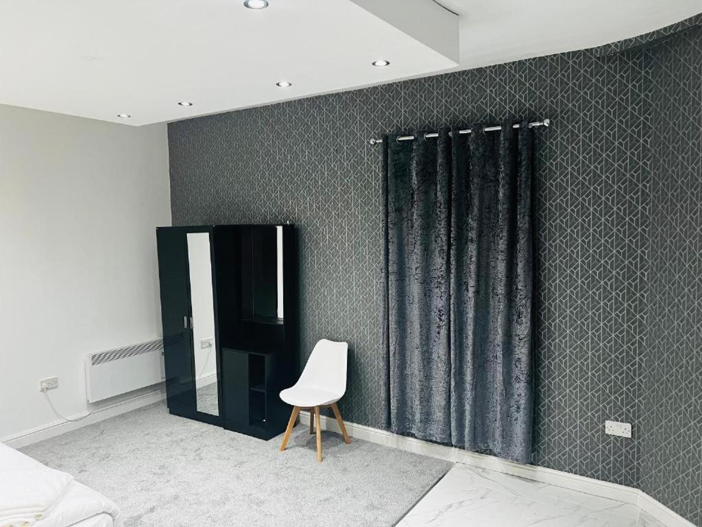 Oyo The Pleasant House Hotel Manchester Bagian luar foto