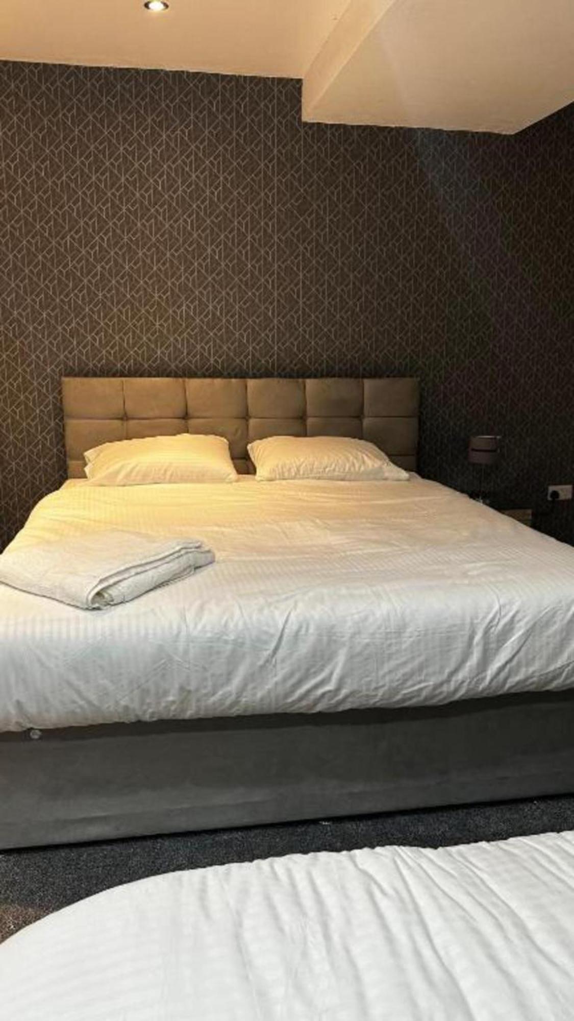 Oyo The Pleasant House Hotel Manchester Bagian luar foto