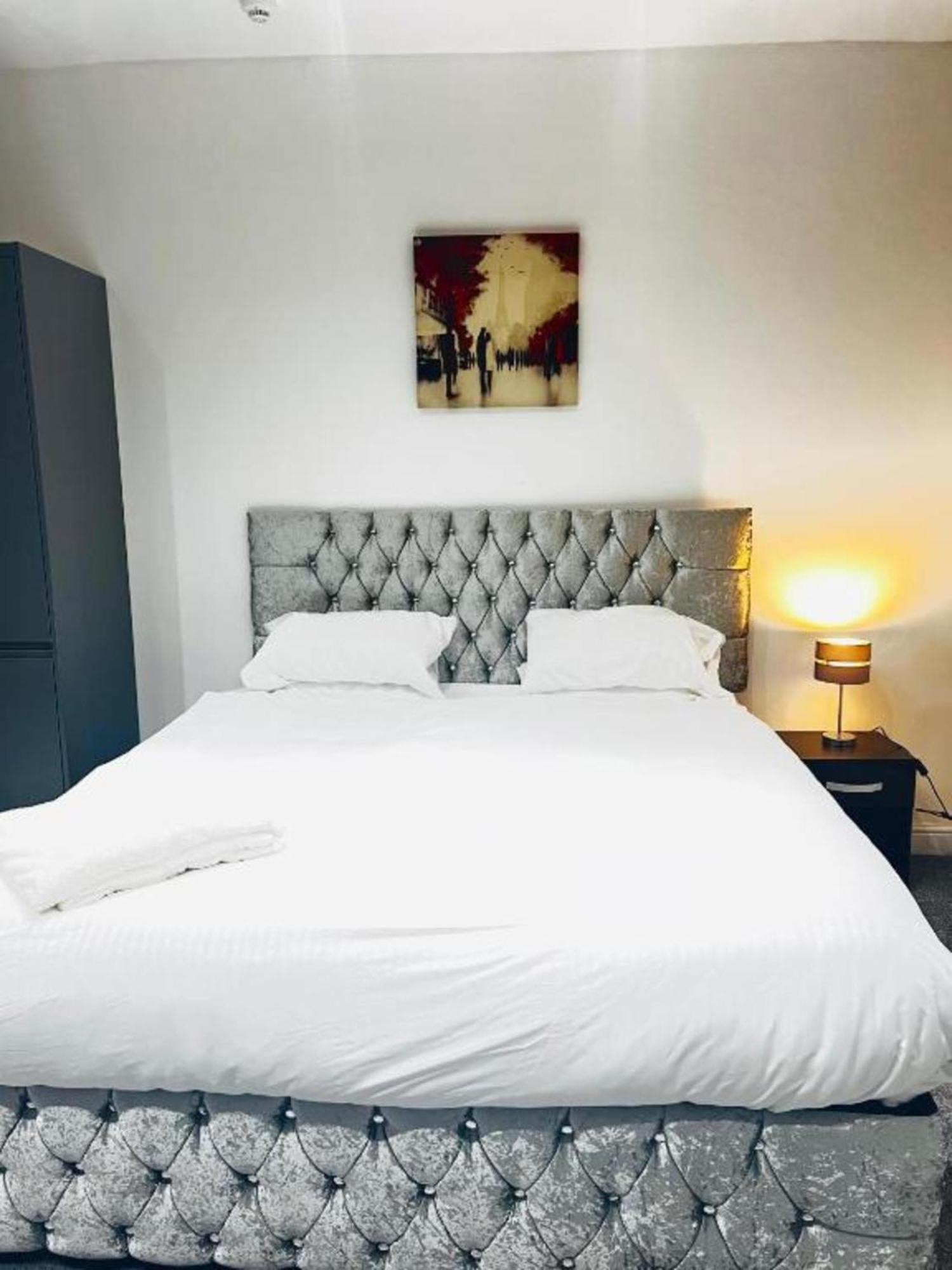 Oyo The Pleasant House Hotel Manchester Bagian luar foto